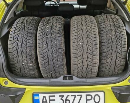 Желтый Ситроен C4 Кактус, объемом двигателя 1.56 л и пробегом 67 тыс. км за 11500 $, фото 3 на Automoto.ua