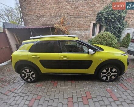 Желтый Ситроен C4 Кактус, объемом двигателя 1.56 л и пробегом 67 тыс. км за 11500 $, фото 2 на Automoto.ua