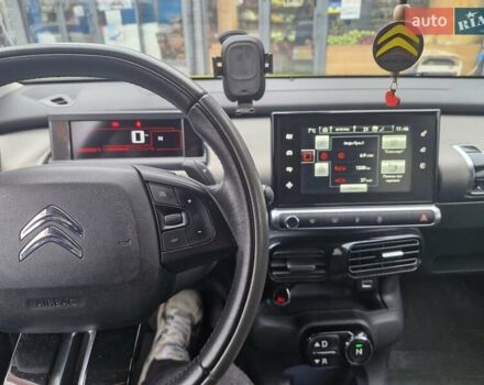 Желтый Ситроен C4 Кактус, объемом двигателя 1.56 л и пробегом 67 тыс. км за 11500 $, фото 8 на Automoto.ua