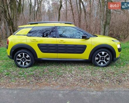 Желтый Ситроен C4 Кактус, объемом двигателя 1.56 л и пробегом 106 тыс. км за 11800 $, фото 61 на Automoto.ua