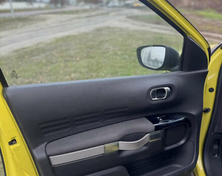 Жовтий Сітроен C4 Кактус, об'ємом двигуна 1.2 л та пробігом 89 тис. км за 9499 $, фото 16 на Automoto.ua