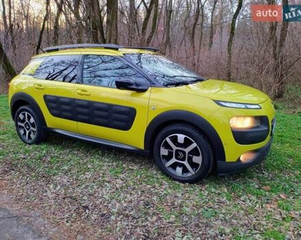 Желтый Ситроен C4 Кактус, объемом двигателя 1.56 л и пробегом 106 тыс. км за 11800 $, фото 60 на Automoto.ua