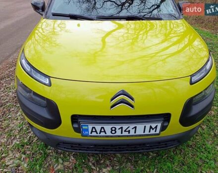 Желтый Ситроен C4 Кактус, объемом двигателя 1.56 л и пробегом 106 тыс. км за 11800 $, фото 5 на Automoto.ua