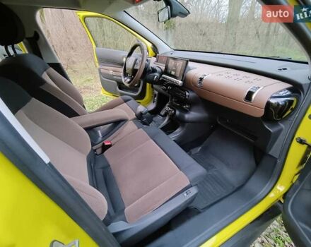 Желтый Ситроен C4 Кактус, объемом двигателя 1.56 л и пробегом 106 тыс. км за 11800 $, фото 29 на Automoto.ua