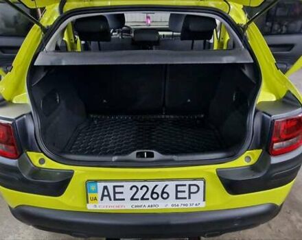 Желтый Ситроен C4 Кактус, объемом двигателя 1.56 л и пробегом 57 тыс. км за 14000 $, фото 6 на Automoto.ua