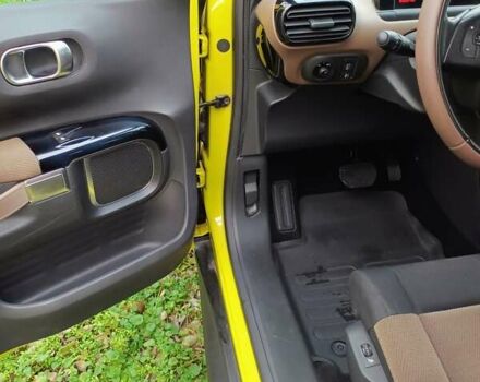 Желтый Ситроен C4 Кактус, объемом двигателя 1.56 л и пробегом 106 тыс. км за 11800 $, фото 13 на Automoto.ua