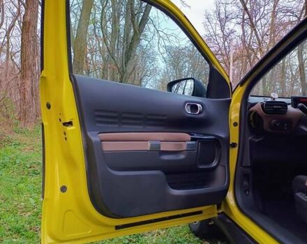 Желтый Ситроен C4 Кактус, объемом двигателя 1.56 л и пробегом 106 тыс. км за 11800 $, фото 42 на Automoto.ua