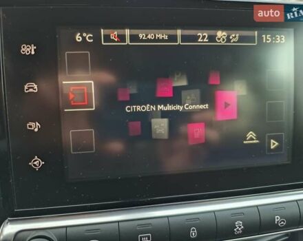 Желтый Ситроен C4 Кактус, объемом двигателя 1.56 л и пробегом 106 тыс. км за 11800 $, фото 47 на Automoto.ua