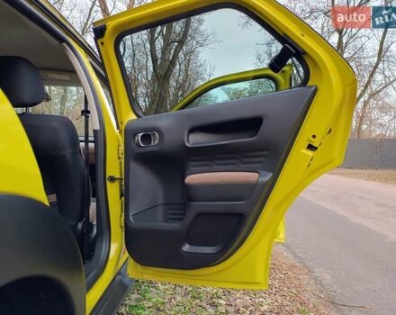 Желтый Ситроен C4 Кактус, объемом двигателя 1.56 л и пробегом 106 тыс. км за 11800 $, фото 37 на Automoto.ua