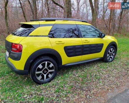 Желтый Ситроен C4 Кактус, объемом двигателя 1.56 л и пробегом 106 тыс. км за 11800 $, фото 63 на Automoto.ua