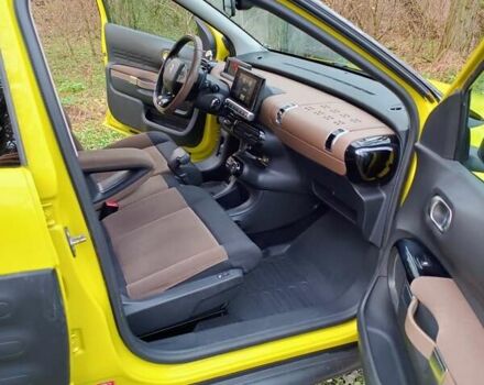 Желтый Ситроен C4 Кактус, объемом двигателя 1.56 л и пробегом 106 тыс. км за 11800 $, фото 39 на Automoto.ua