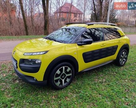 Желтый Ситроен C4 Кактус, объемом двигателя 1.56 л и пробегом 106 тыс. км за 11800 $, фото 2 на Automoto.ua