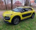 Желтый Ситроен C4 Кактус, объемом двигателя 1.56 л и пробегом 106 тыс. км за 11800 $, фото 2 на Automoto.ua
