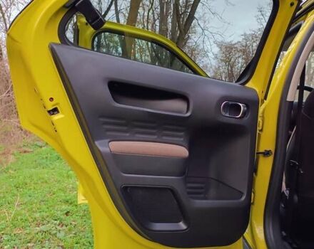 Желтый Ситроен C4 Кактус, объемом двигателя 1.56 л и пробегом 106 тыс. км за 11800 $, фото 40 на Automoto.ua