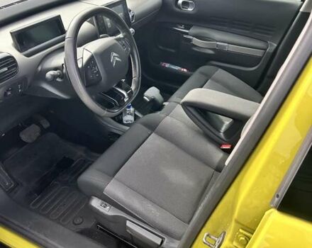 Желтый Ситроен C4 Кактус, объемом двигателя 1.2 л и пробегом 108 тыс. км за 14490 $, фото 16 на Automoto.ua