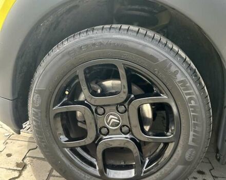 Желтый Ситроен C4 Кактус, объемом двигателя 1.2 л и пробегом 108 тыс. км за 14490 $, фото 7 на Automoto.ua