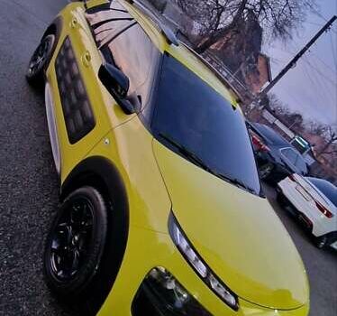 Жовтий Сітроен C4 Кактус, об'ємом двигуна 1.56 л та пробігом 57 тис. км за 14000 $, фото 1 на Automoto.ua