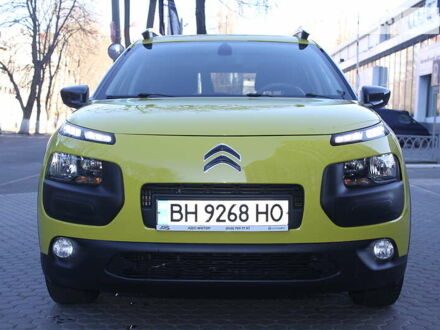Ситроен C4 Кактус 2017 в Одессе на Automoto.ua Желтый Ситроен C4 Кактус, объемом двигателя 1.2 л и пробегом 47 тыс. км за 12600 $, фото 1 на Automoto.ua