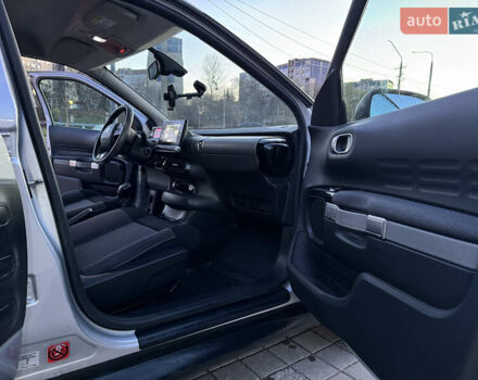 Серый Ситроен C4 Кактус, объемом двигателя 1.2 л и пробегом 100 тыс. км за 9500 $, фото 14 на Automoto.ua