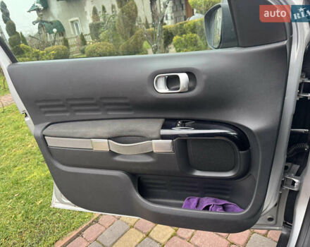 Серый Ситроен C4 Кактус, объемом двигателя 1.6 л и пробегом 220 тыс. км за 8800 $, фото 5 на Automoto.ua