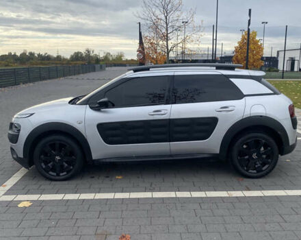 Серый Ситроен C4 Кактус, объемом двигателя 1.6 л и пробегом 155 тыс. км за 10999 $, фото 1 на Automoto.ua