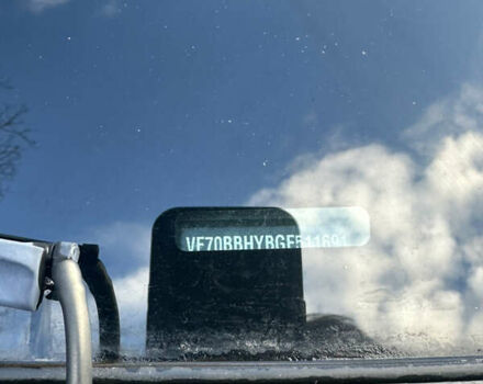 Серый Ситроен C4 Кактус, объемом двигателя 1.56 л и пробегом 109 тыс. км за 10000 $, фото 17 на Automoto.ua