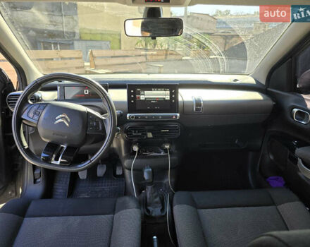 Ситроен C4 Кактус 2017 в Одессе на Automoto.ua Серый Ситроен C4 Кактус, объемом двигателя 1.56 л и пробегом 63 тыс. км за 11000 $, фото 4 на Automoto.ua