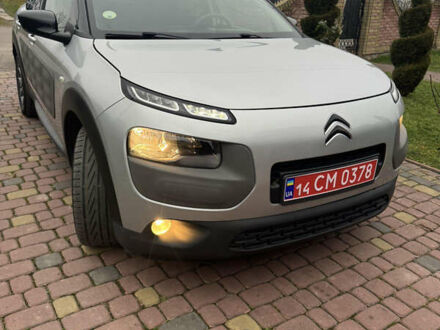 Серый Ситроен C4 Кактус, объемом двигателя 1.6 л и пробегом 220 тыс. км за 8800 $, фото 1 на Automoto.ua