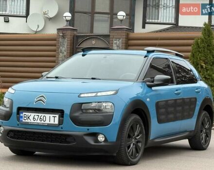 Синий Ситроен C4 Кактус, объемом двигателя 1.2 л и пробегом 67 тыс. км за 11500 $, фото 5 на Automoto.ua