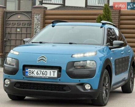 Синий Ситроен C4 Кактус, объемом двигателя 1.2 л и пробегом 67 тыс. км за 11500 $, фото 2 на Automoto.ua