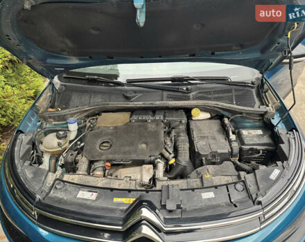 Ситроен C4 Кактус 2019 в Львове на Automoto.ua Зеленый Ситроен C4 Кактус, объемом двигателя 1.5 л и пробегом 48 тыс. км за 16999 $, фото 6 на Automoto.ua