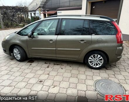 Бежевый Ситроен Ц4 Гранд Пикассо, объемом двигателя 1.6 л и пробегом 260 тыс. км за 5000 $, фото 7 на Automoto.ua