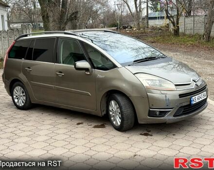 Бежевый Ситроен Ц4 Гранд Пикассо, объемом двигателя 1.6 л и пробегом 260 тыс. км за 5000 $, фото 2 на Automoto.ua