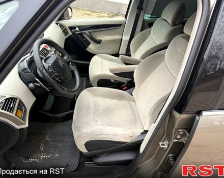 Бежевый Ситроен Ц4 Гранд Пикассо, объемом двигателя 1.6 л и пробегом 260 тыс. км за 5000 $, фото 10 на Automoto.ua