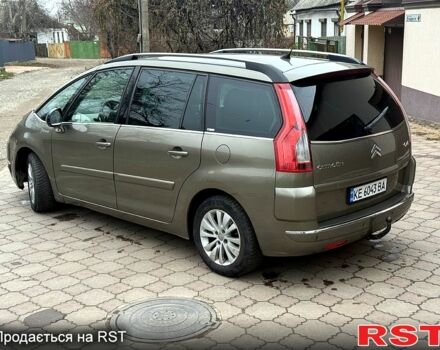 Бежевый Ситроен Ц4 Гранд Пикассо, объемом двигателя 1.6 л и пробегом 260 тыс. км за 5000 $, фото 6 на Automoto.ua
