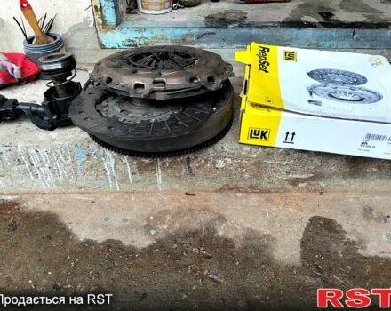 Черный Ситроен Ц4 Гранд Пикассо, объемом двигателя 2 л и пробегом 278 тыс. км за 5200 $, фото 12 на Automoto.ua