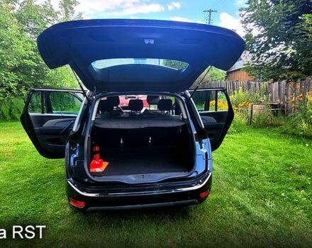 Черный Ситроен Ц4 Гранд Пикассо, объемом двигателя 2 л и пробегом 281 тыс. км за 11500 $, фото 6 на Automoto.ua