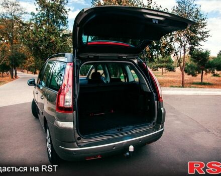 Коричневий Сітроен Ц4 Гранд Пікассо, об'ємом двигуна 2 л та пробігом 230 тис. км за 6200 $, фото 8 на Automoto.ua