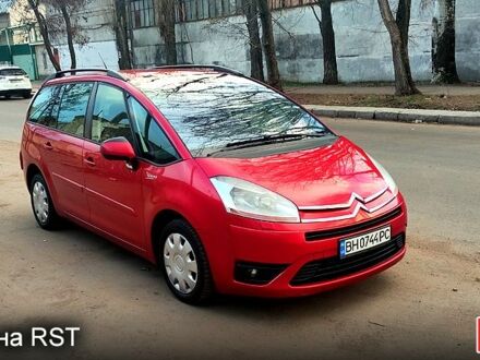 Ситроен Ц4 Гранд Пикассо 2008 в Николаеве на Automoto.ua Красный Ситроен Ц4 Гранд Пикассо, объемом двигателя 1.6 л и пробегом 232 тыс. км за 7300 $, фото 1 на Automoto.ua