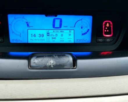 Серый Ситроен Ц4 Гранд Пикассо, объемом двигателя 1.6 л и пробегом 308 тыс. км за 4500 $, фото 3 на Automoto.ua