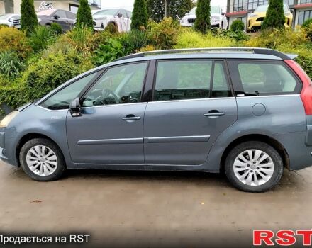 Серый Ситроен Ц4 Гранд Пикассо, объемом двигателя 2 л и пробегом 300 тыс. км за 4950 $, фото 2 на Automoto.ua