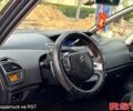 Серый Ситроен Ц4 Гранд Пикассо, объемом двигателя 2 л и пробегом 290 тыс. км за 5400 $, фото 9 на Automoto.ua