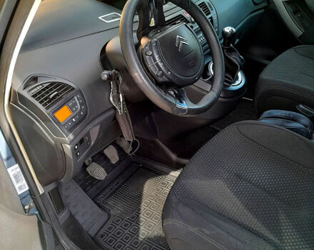 Серый Ситроен Ц4 Гранд Пикассо, объемом двигателя 1.6 л и пробегом 320 тыс. км за 5800 $, фото 2 на Automoto.ua