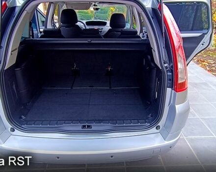 Серый Ситроен Ц4 Гранд Пикассо, объемом двигателя 1.6 л и пробегом 0 тыс. км за 6850 $, фото 8 на Automoto.ua