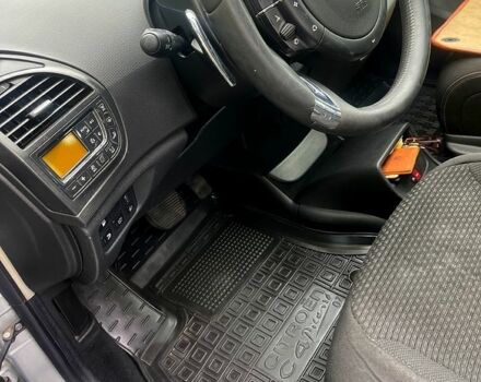 Серый Ситроен Ц4 Гранд Пикассо, объемом двигателя 1.6 л и пробегом 255 тыс. км за 5800 $, фото 13 на Automoto.ua