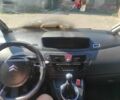 Білий Сітроен С4 Пікассо, об'ємом двигуна 1.6 л та пробігом 320 тис. км за 2500 $, фото 9 на Automoto.ua