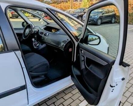 Білий Сітроен С4 Пікассо, об'ємом двигуна 1.6 л та пробігом 216 тис. км за 5700 $, фото 23 на Automoto.ua