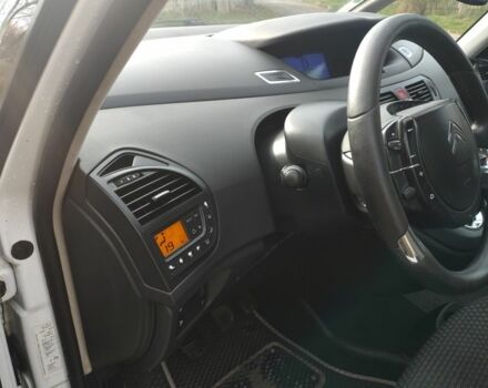 Білий Сітроен С4 Пікассо, об'ємом двигуна 1.6 л та пробігом 255 тис. км за 4950 $, фото 16 на Automoto.ua