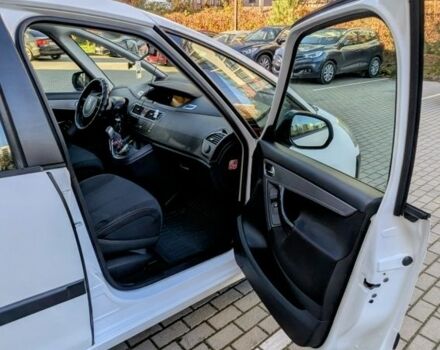 Білий Сітроен С4 Пікассо, об'ємом двигуна 1.6 л та пробігом 216 тис. км за 5700 $, фото 19 на Automoto.ua