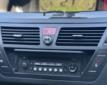 Белый Ситроен С4 Пикассо, объемом двигателя 2 л и пробегом 268 тыс. км за 8300 $, фото 21 на Automoto.ua